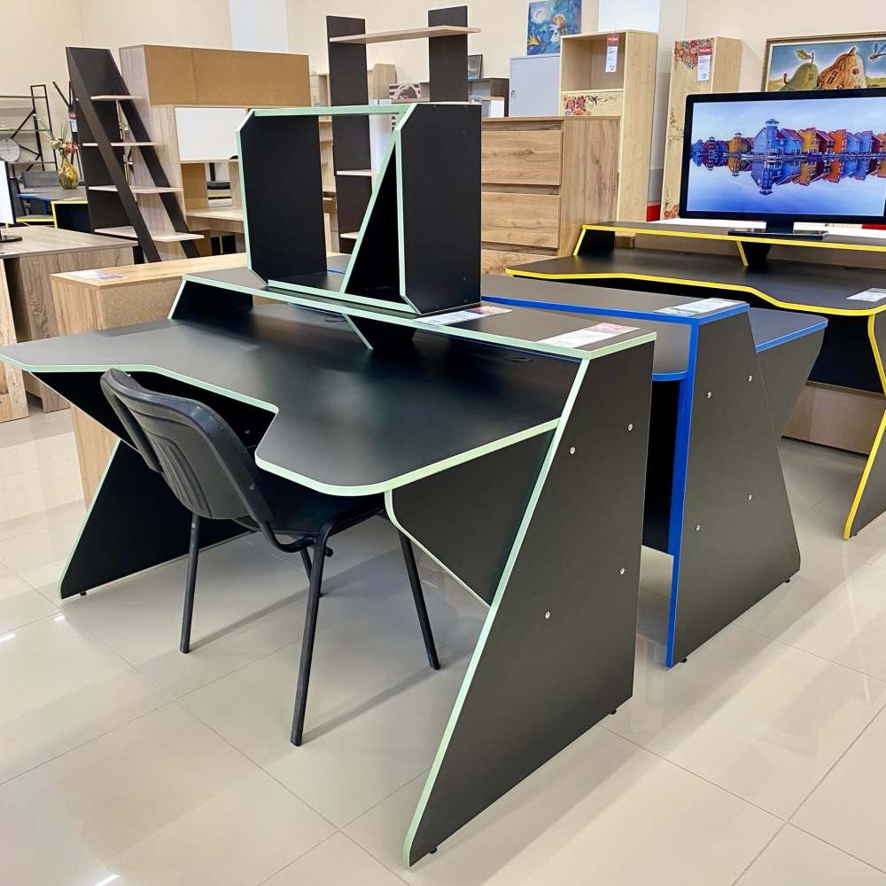 Стол геймерский «Bot» Черный кромка Зеленая