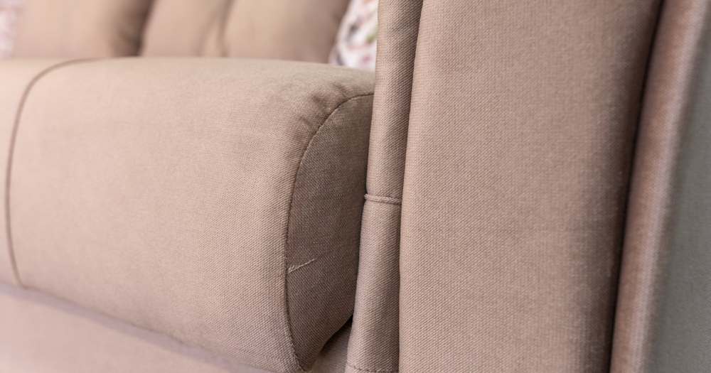 Диван «Ирис» десерт карамельный тауп