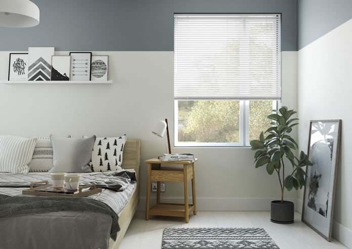 Горизонтальные жалюзи «Holis» белые