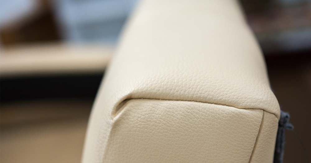 Интерьерная кровать «Оливия» Марика 486 кожзам бежевый