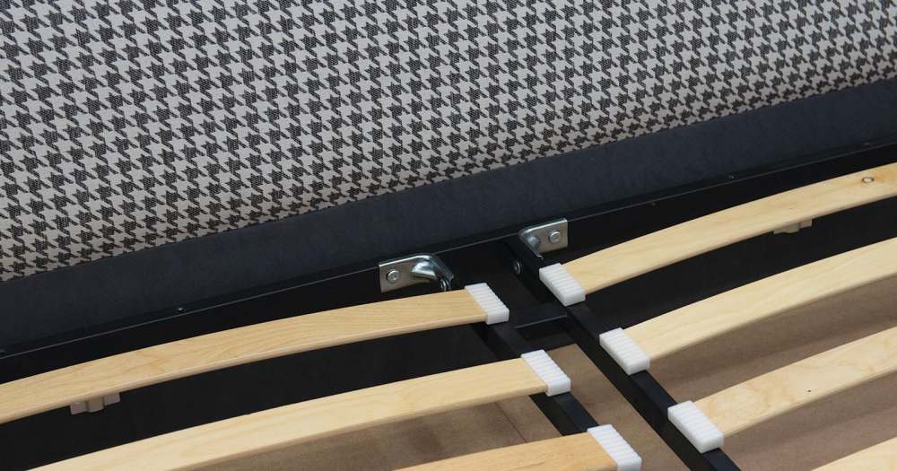 Интерьерная кровать «Фаина» Ролан 16/1 серый/Труссарди 0/1 серый