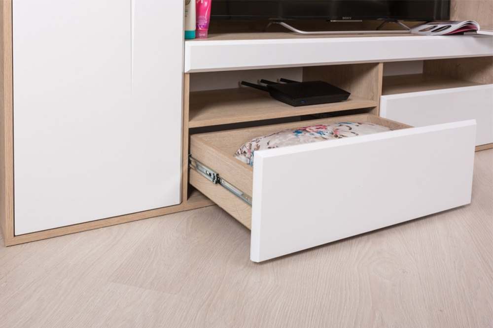 Выдвижные ящики на шариковых направляющих полного выдвижения