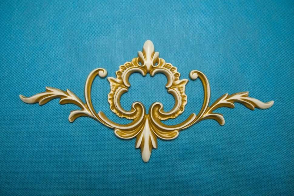 декор верхний с патиной (изголовье)  