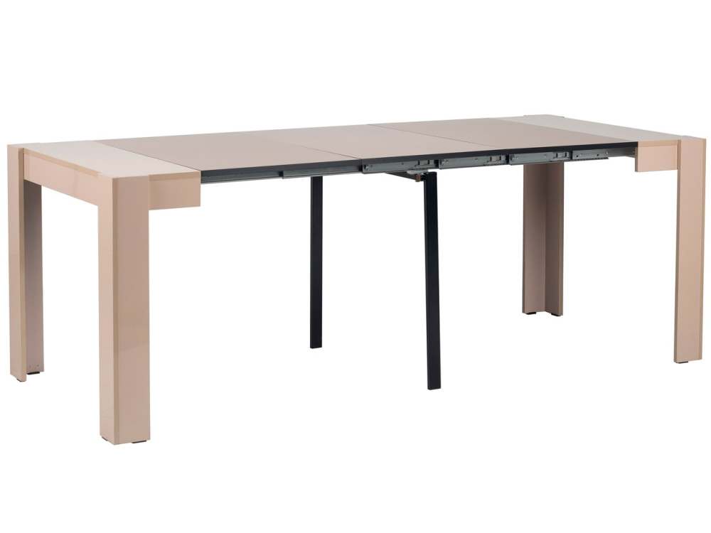 Стол консоль увеличивается более чем в 4 раза